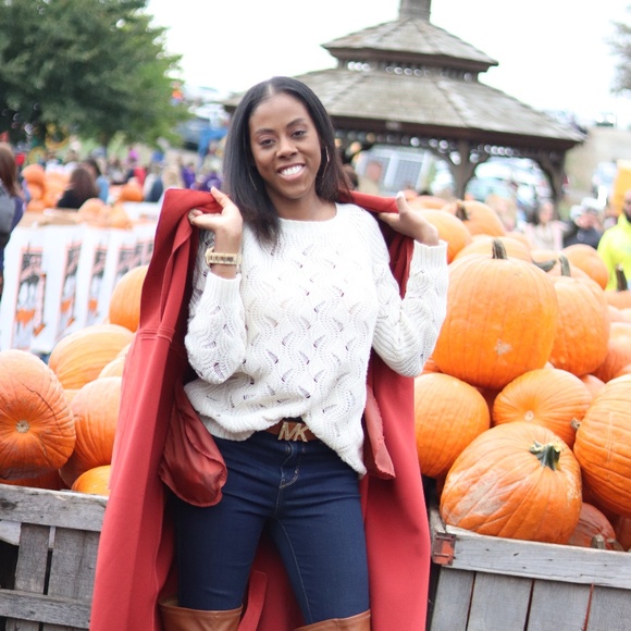 Meet your Posher, Lorin - Picture 4 of 7